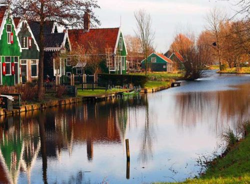 پوستر دیواری سه بعدی چشم انداز کلبه ها و رودخانه کد LS-066