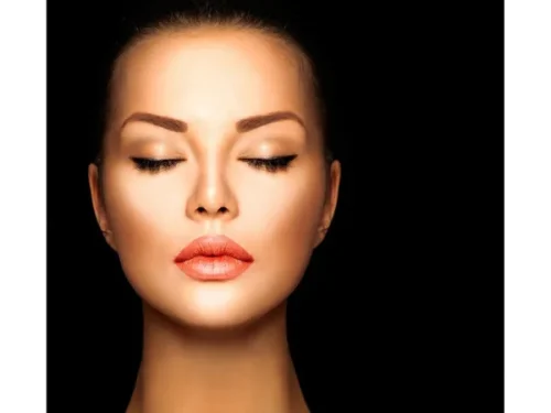 پوستر دیواری کلینیک زیبایی طرح فشیال پوست